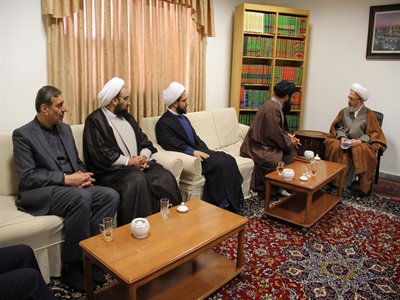 دیدار رئیس و مسئولین مرکز رسیدگی به امور مساجد با حضرت آیت الله جعفر سبحانی